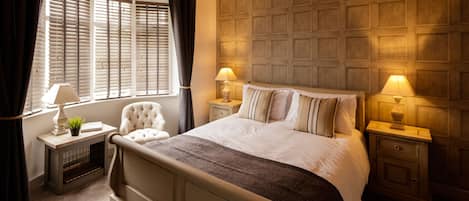 5 Schlafzimmer, BĂŒgeleisen/BĂŒgelbrett, Reisekinderbett, WLAN