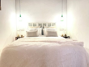 2 bedrooms, desk, iron/ironing board, travel crib - Unique and charming apartment, in the historic center. Incomparable! (Santanyí)