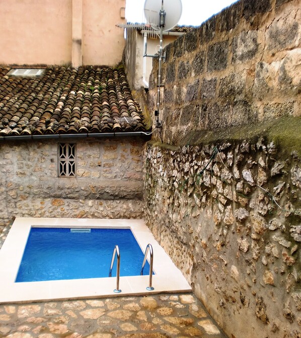 Outdoor pool - Apartment in stone manor house with pool and wifi 2 km from Inca (Lloseta)
