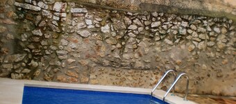 Apartment in stone manor house with pool and wifi 2 km from Inca
