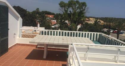 Villa independiente en son Xoriguer-Cala,n Bosch con acceso a playa