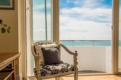 Spacious family house with panoramic sea views - short walk to the beach.