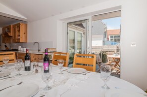 Dining -  House with   sea views -  5 mins  walk to the beach.  (Rottingdean)