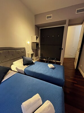 3 bedrooms, desk, iron/ironing board, free WiFi -  Apartment in the heart of Rome - vicino Piazza del Popolo. (Roma)