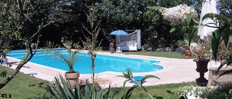 Piscine extérieure, piscine chauffée