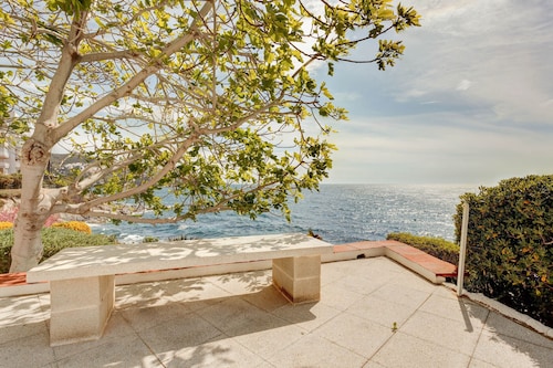 Breathtaking seafront view