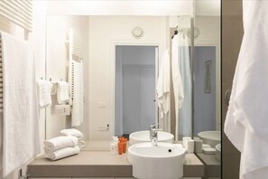 Bathroom - Residenza Torre Vecchiarelli - apt 4 (Roma)