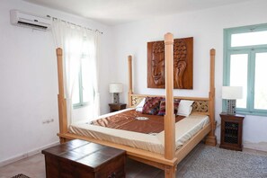 4 chambres, fer et planche à repasser, accès au Wi-Fi (inclus)