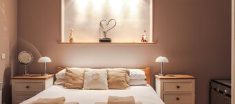 3 Bedroom Air Conditioned Apartment In The Heart Of Old Town Nice