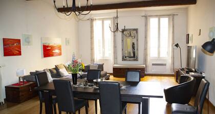 Appartement climatisé de 3 chambres au coeur de la vieille ville de Nice