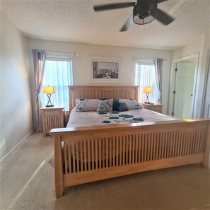 4 bedrooms, iron/ironing board, WiFi, bed sheets - In Terra Verde: Close to Disney, water parks, restaurants,supermarkets, etc (Kissimmee)
