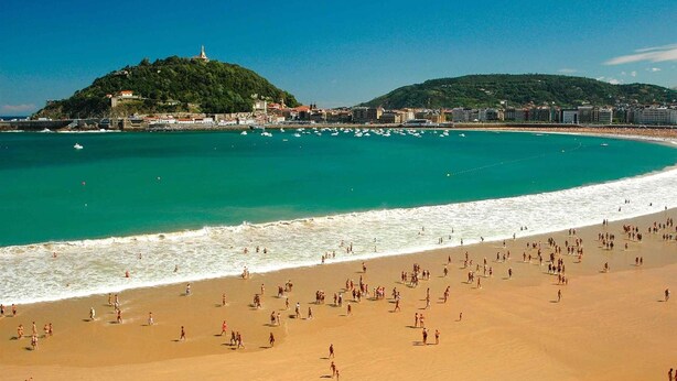 Beach - Pensión Amara (San Sebastián)