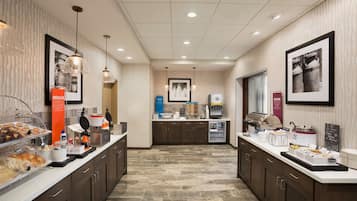 Free daily continental breakfast