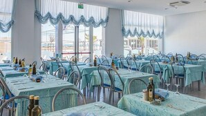 Free daily buffet breakfast - Hotel Platinum (Rimini)