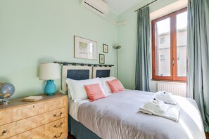 2 Schlafzimmer, Bügeleisen/Bügelbrett, Internetzugang, Bettwäsche