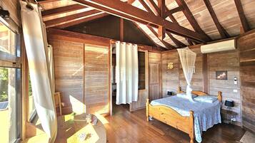 4 bedrooms, free WiFi, bed sheets