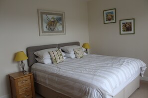 3 Schlafzimmer, Bügeleisen/Bügelbrett, kostenloses WLAN, Bettwäsche