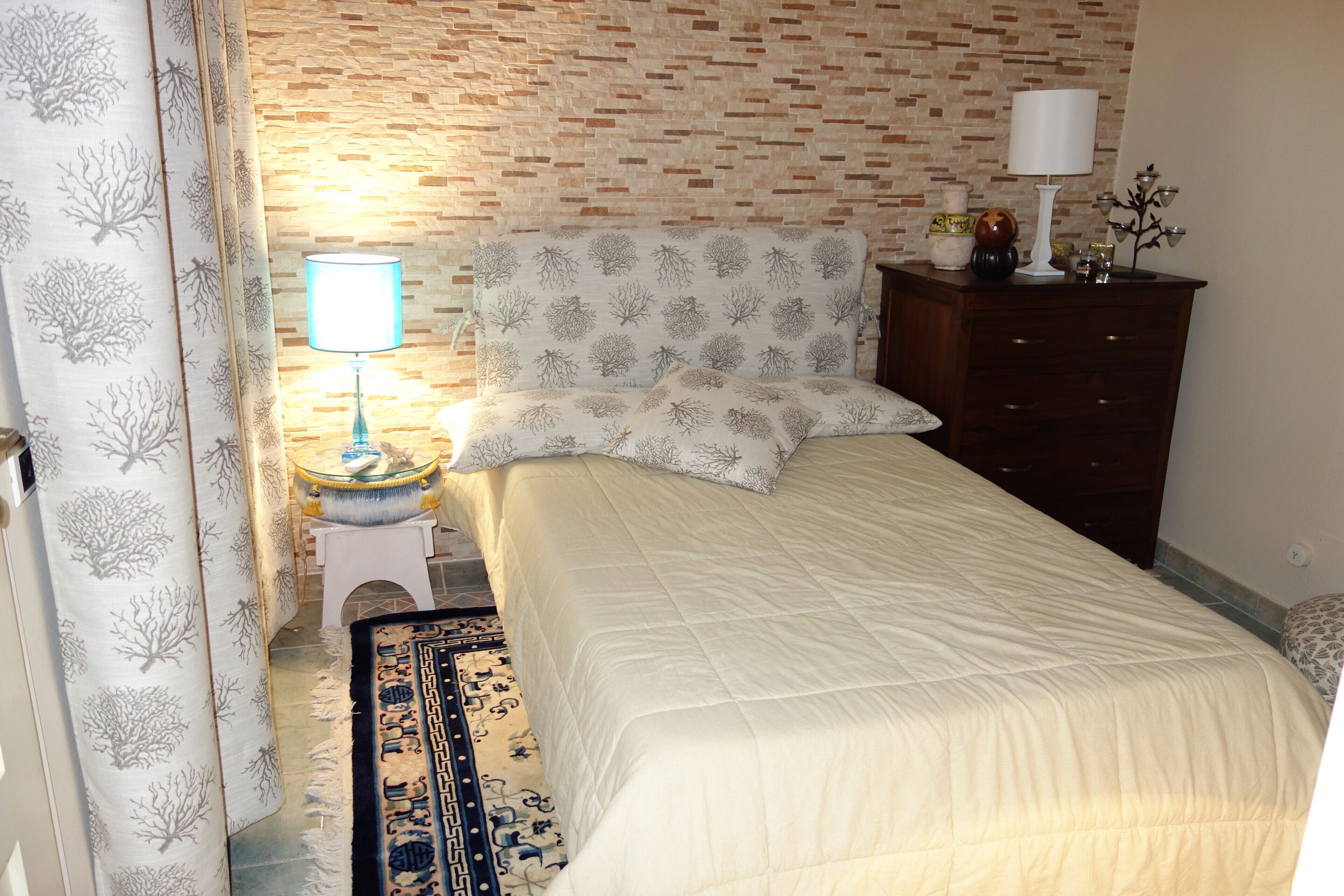 4 camere, ferro/asse da stiro, Wi-Fi gratuito, lenzuola