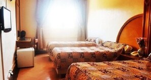 Camas extra, wifi gratis y ropa de cama 