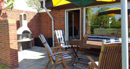 Haus Spitzenblick kaupungissa Friedrichskoog-Spitze. Puhdas perheloma.