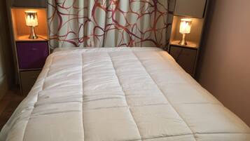 2 chambres, fer et planche Ă repasser, Wi-Fi, draps fournis