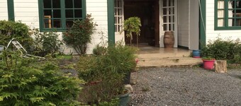 gîte de l'hermitage ( l'étape) Maurice et Claudie vous accueillent dans un cadre