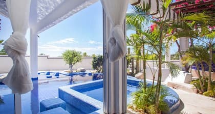 BEAUTIFUL VILLA WITH PRIVATE POOL