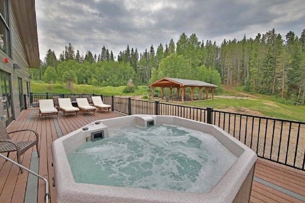 Recreation Center Hot Tub