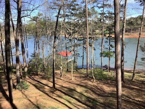 CABIN FEVER ON LAKE  NOTTLEY WITH DOCK