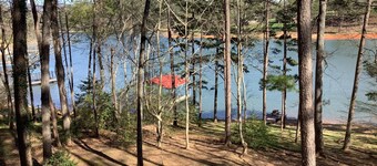 FIÈVRE EN CABINE SUR LE LAC NOTTLEY