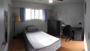 3 chambres, matelas mémoire de forme, bureau, fer et planche à repasser