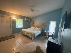 1 bedroom, desk, iron/ironing board, free WiFi