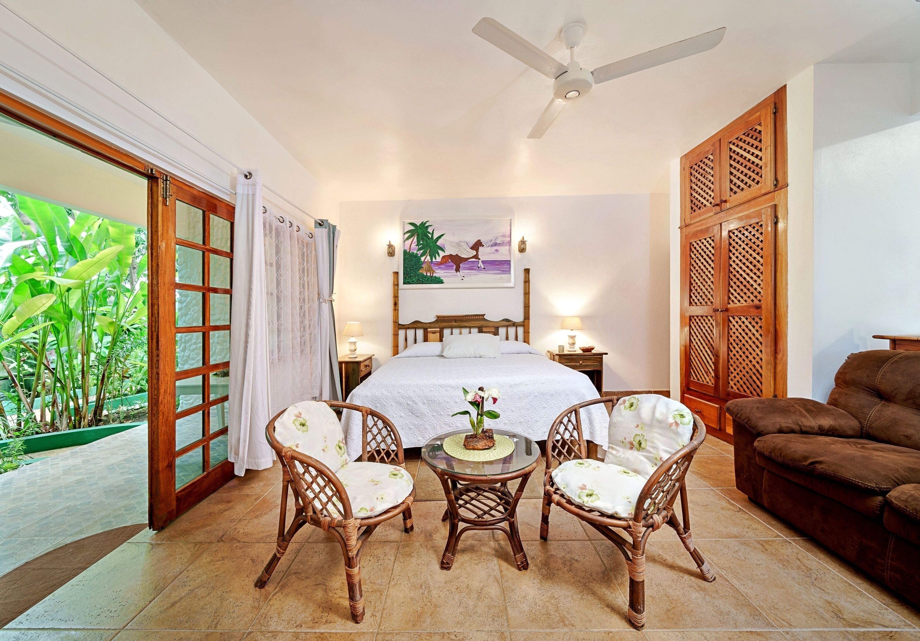 1 多间卧室、熨斗/熨衣板、WiFi、床单