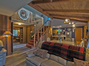 TV, fireplace, DVD player, books