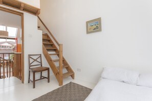 2 chambres, fer et planche Ă repasser, Wi-Fi gratuit, draps fournis