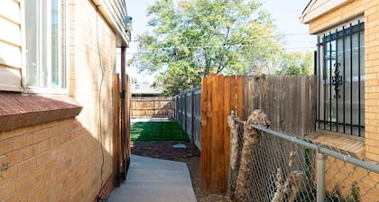 Beautiful Denver Park Hill 2 BR condo