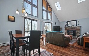 Smart TV, fireplace, DVD player, video library