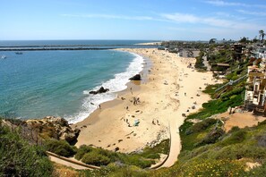 Beach nearby, sun loungers, beach towels - Dana Point Vacation Rental Close To The Beach! (Dana Point)