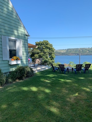 Terrace/patio - Charming home with stunning lake views! (Watkins Glen)