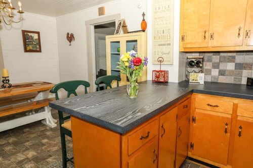 Buffalo Mountain Getaway Cottage