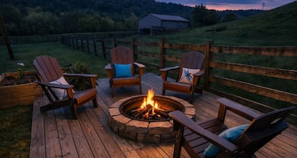 Buffalo Mountain Getaway Cottage - enjoy some time on the farm!