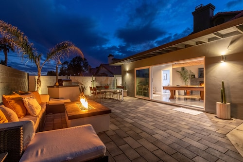 ☀️Lux Desert Paradise🌴 Salt Water Pool & Spa 1 mile to Empire Polo