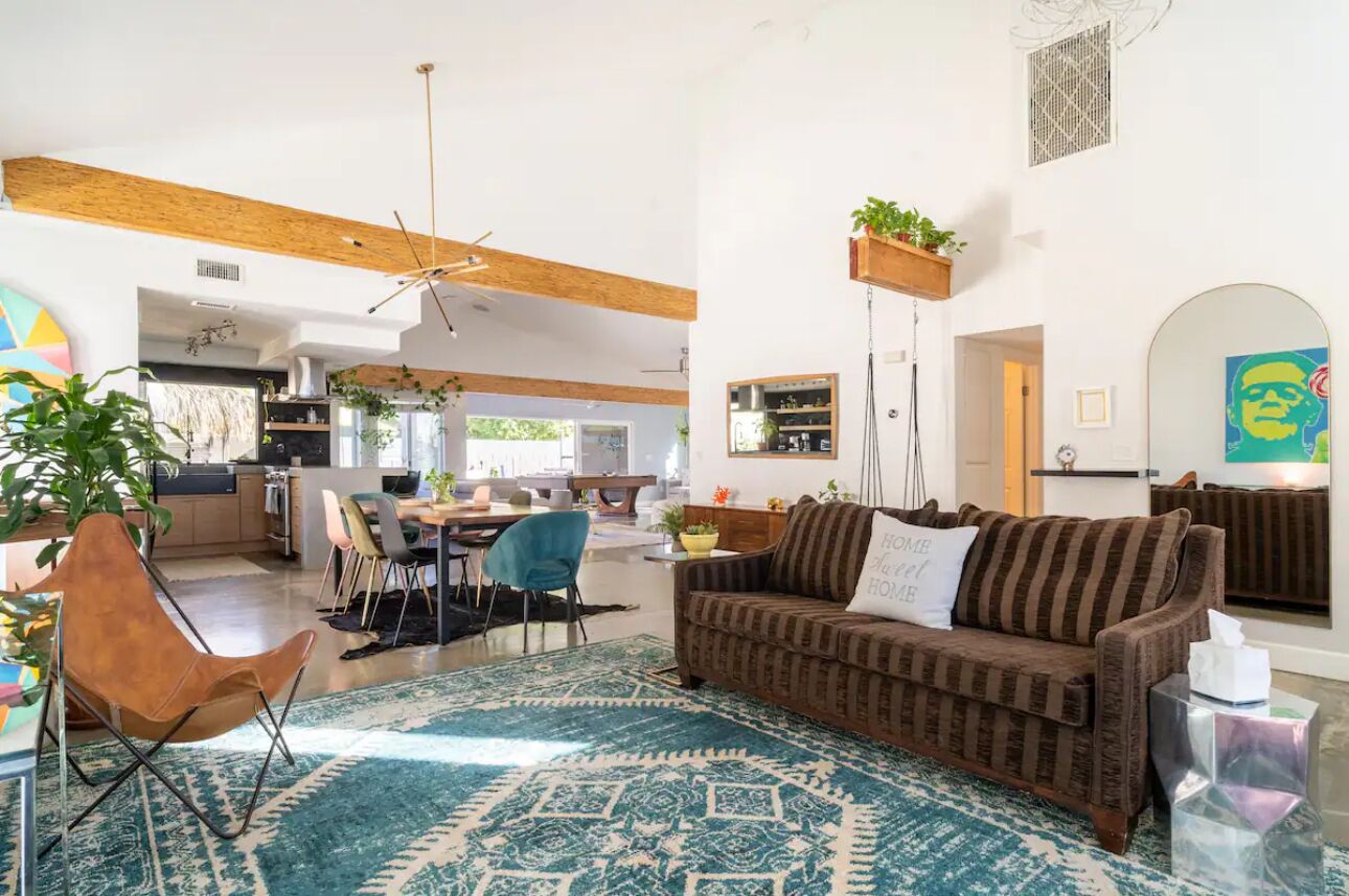 Smart-TV, Kamin, DVD-Player, Tischfußball