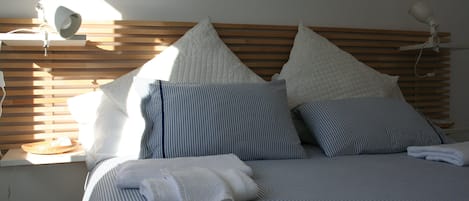 3 chambres, bureau, fer et planche à repasser, Wi-Fi gratuit