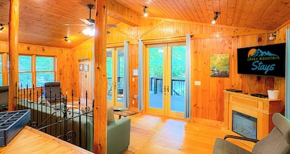 Hidden Gem Cabin Near Cherokee & Bryson City | Secluded & Peaceful Setting