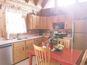 Fridge, microwave, oven, stovetop - Enjoy Secluded Mountain Paradise at the Rustic Fox! (Sevierville)