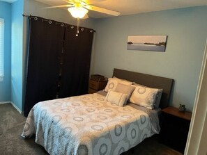 3 Schlafzimmer, Schreibtisch, kostenloses WLAN, Bettwäsche