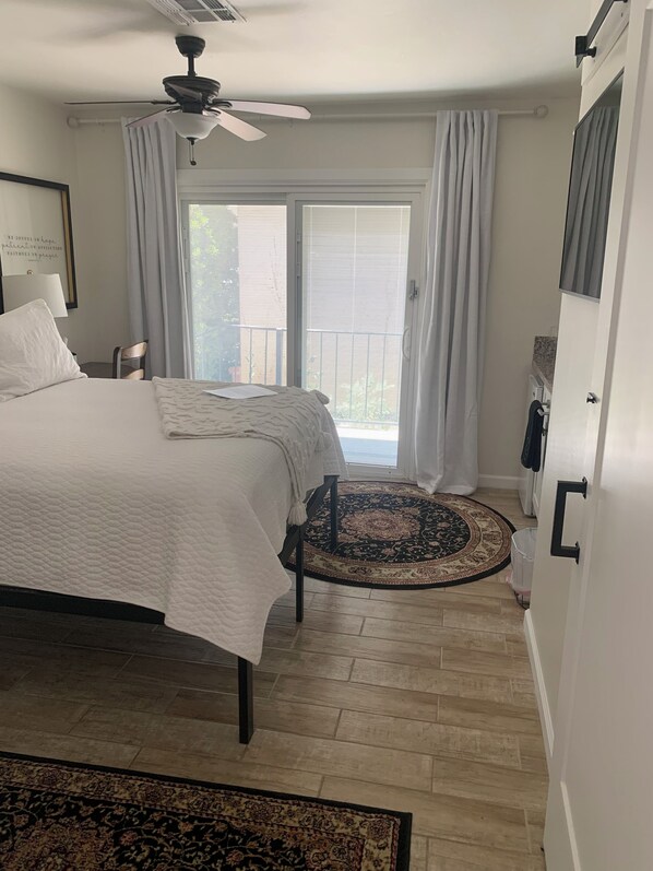 2 bedrooms, iron/ironing board, travel cot, WiFi