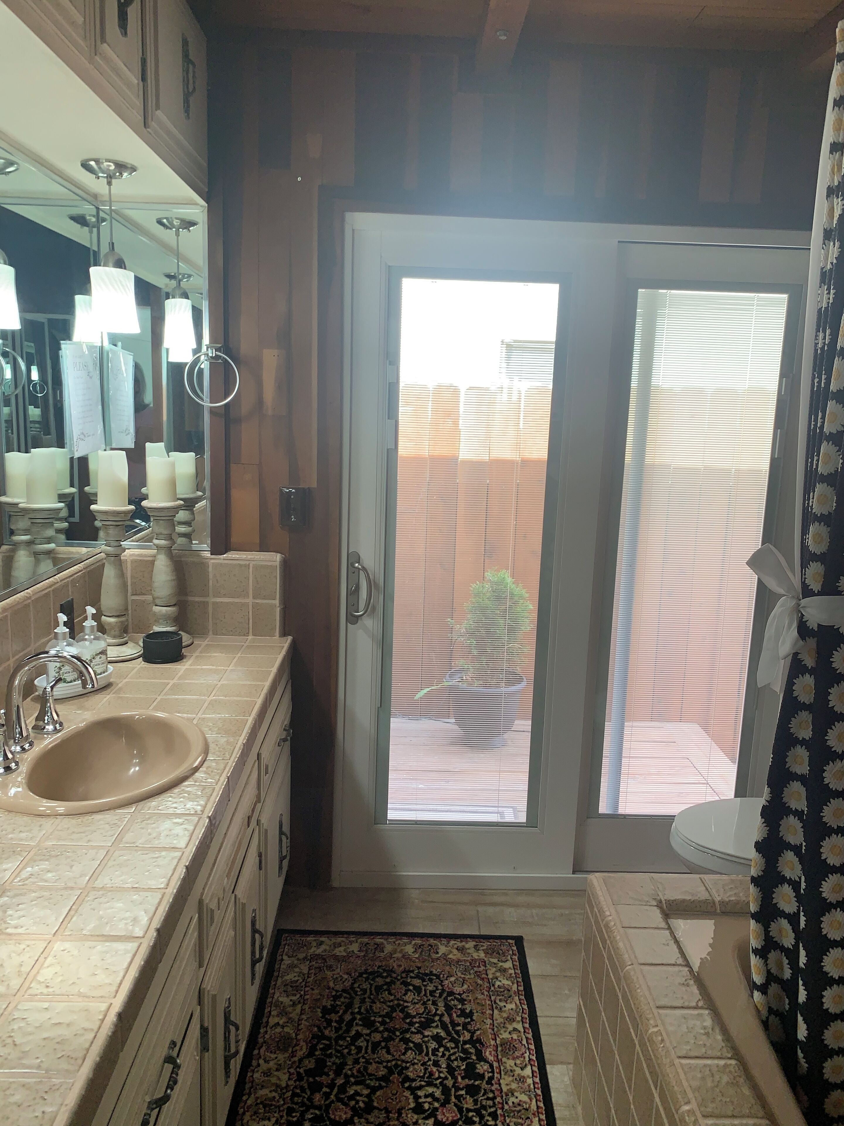 Combined shower/tub, hair dryer, towels, soap