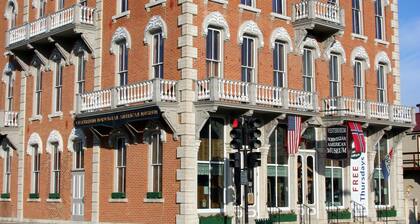 Driftless Loft in the heart of Downtown Decorah, IA